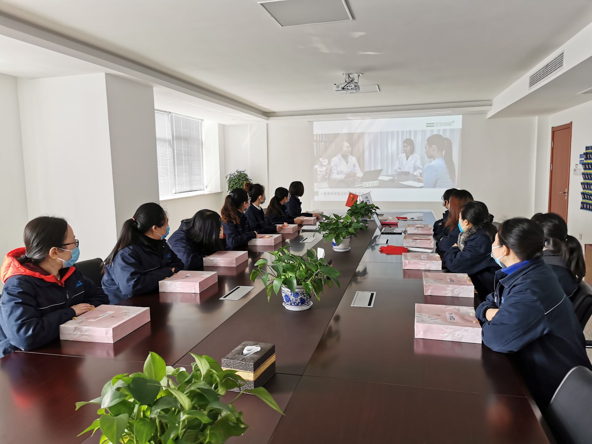 PG电子·仿照器(试玩游戏)官方网站