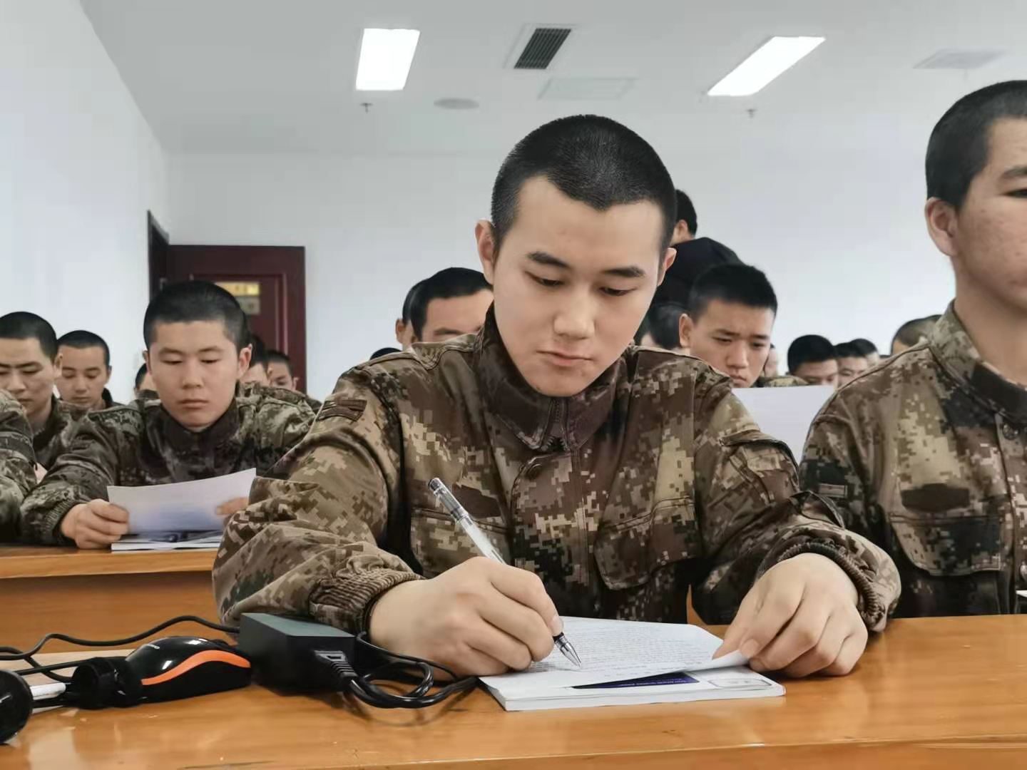 PG电子·仿照器(试玩游戏)官方网站