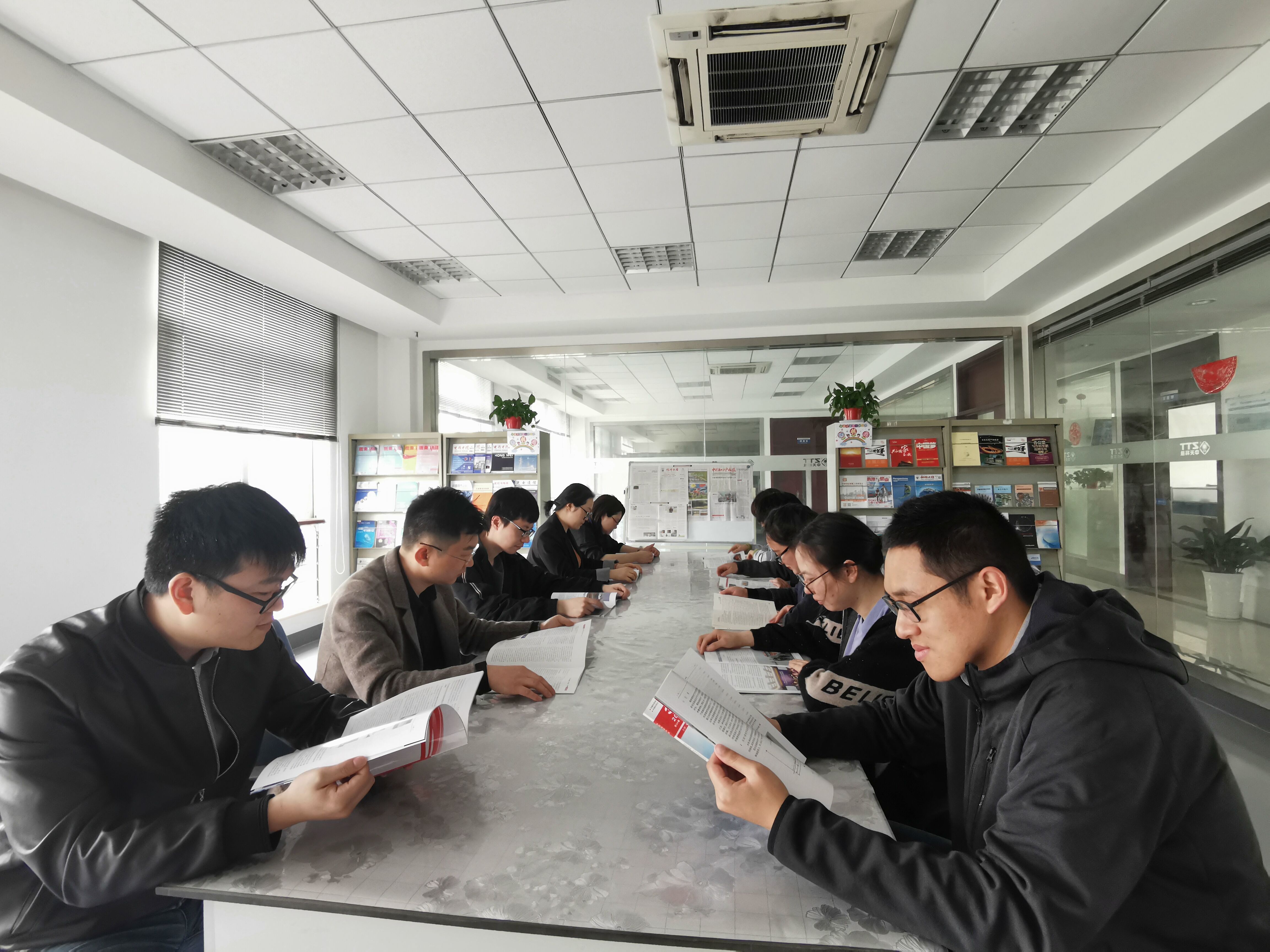 PG电子·仿照器(试玩游戏)官方网站